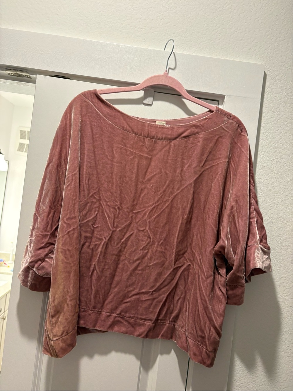 GAP Velvet Short-Sleeve Pullover - Mauve Pink